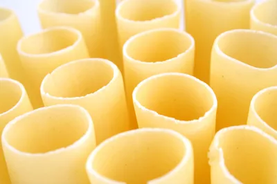 La trafilatura della plasta: bronzo o plastica?